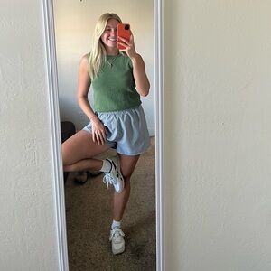 Meet your Posher, Ava